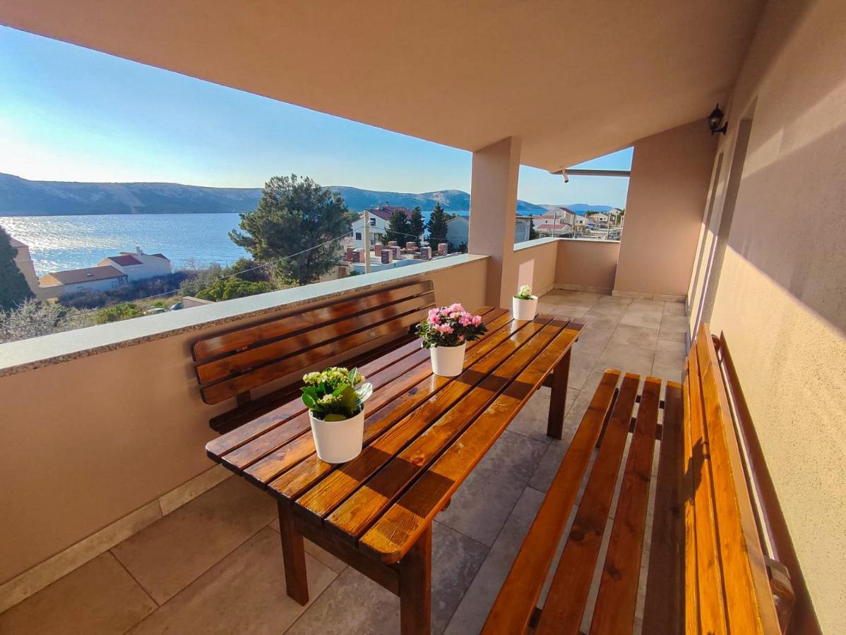 Apartments Amfora - Cozy And Modern Apartments For Up To 15 People, 100M From The Sea And Beach Stara Novalja Esterno foto